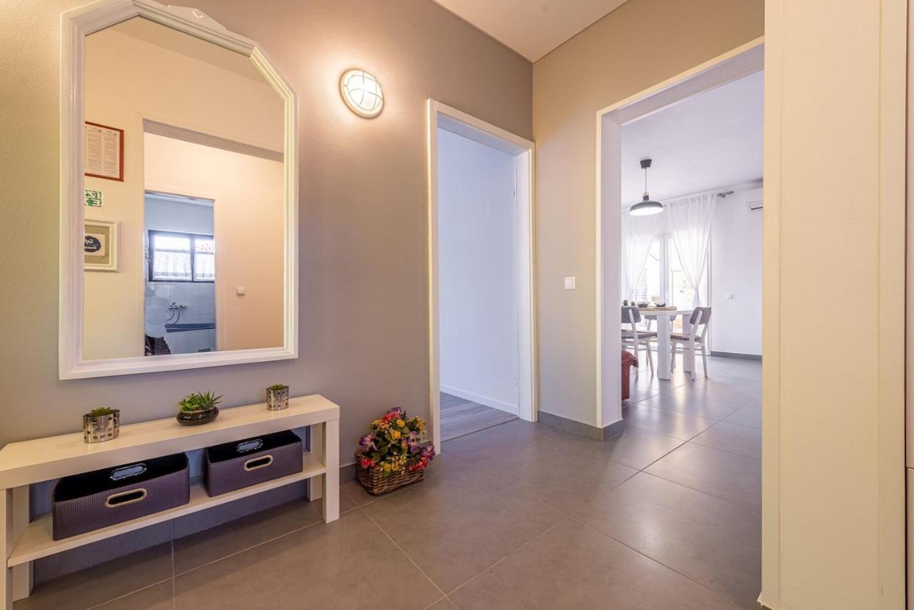 Apartment Bo&Dy With Private Pool โรกอซนิซา ภายนอก รูปภาพ